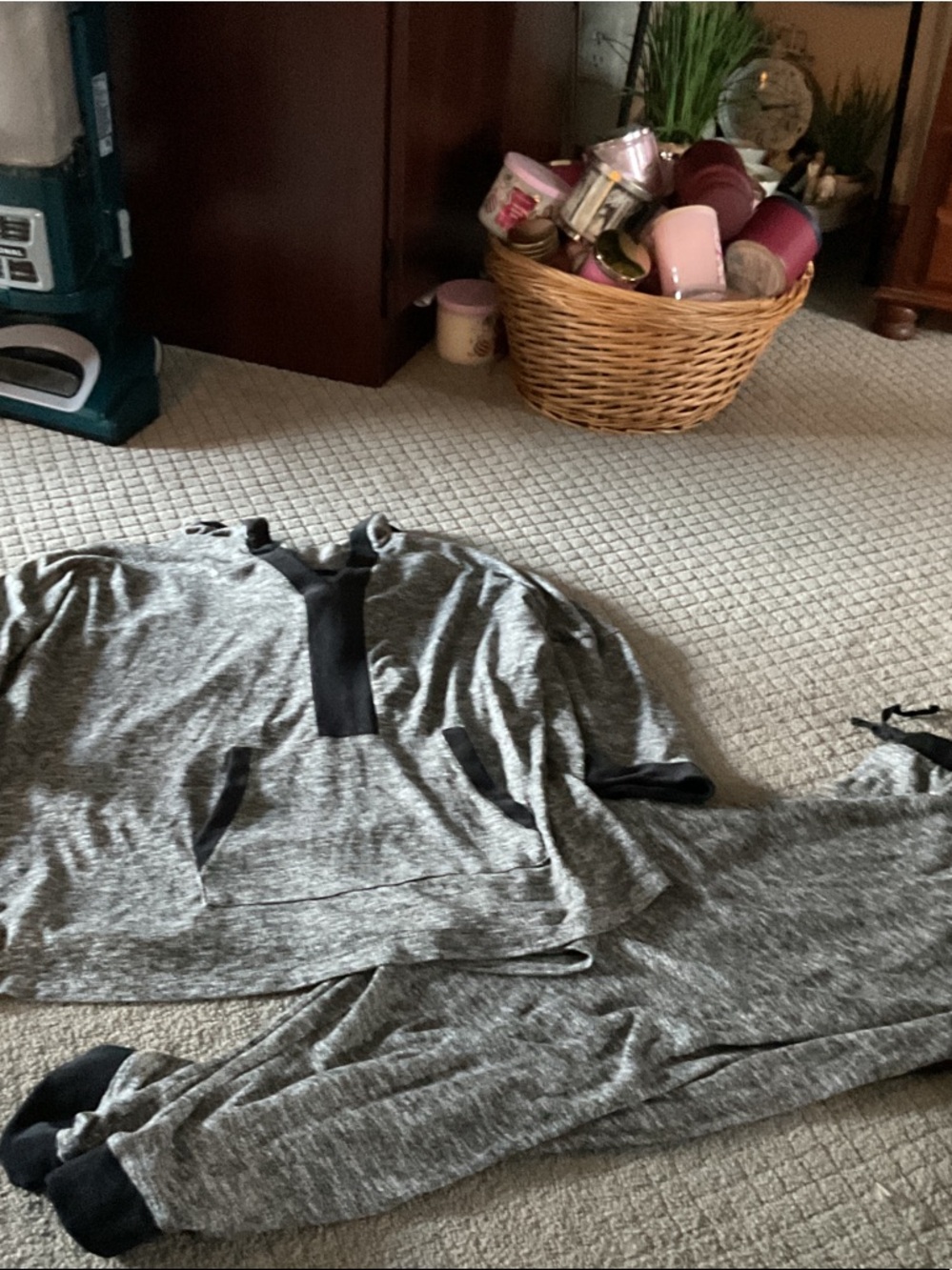 Simply Vera Vera Wang Gray & Black Two-Piece Track Pants Set